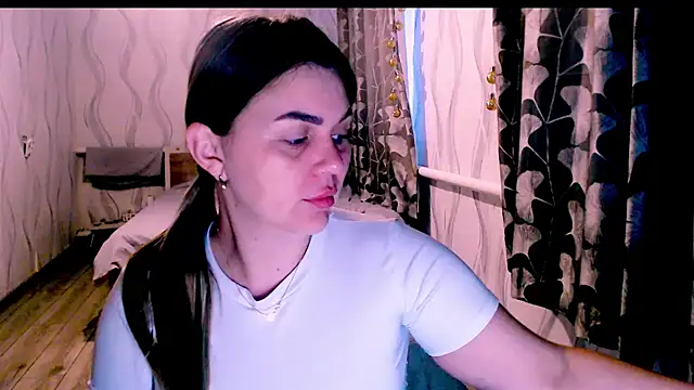 Snapshot of MagicKatarina_ chatting on March 2026 04:41:01 AM MagicKatarina online show from March 2026 04:41:01 AM