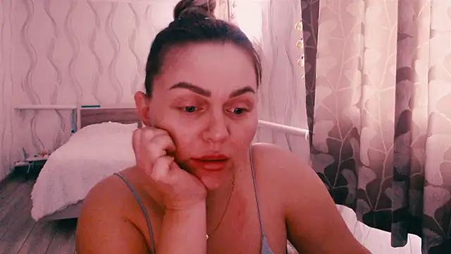 Snapshot of MagicKatarina_ chatting on February 2026 10:12:01 AM MagicKatarina online show from February 2026 10:12:01 AM