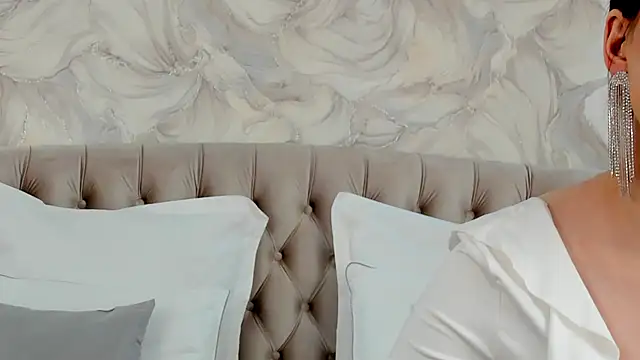 AlissaMilee online show from April 2026 03:02:02 AM