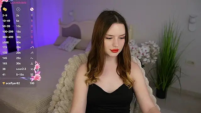 Snapshot of Milana_Moons chatting on July 2026 10:56:01 AM Milana Moons online show from July 2026 10:56:01 AM