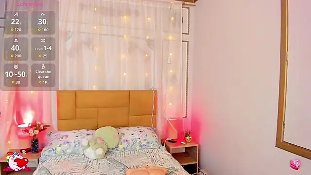 Snapshot of Kylie_Gomez chatting on February 2026 12:11:01 PM Kylie Gomez online show from February 2026 12:11:01 PM