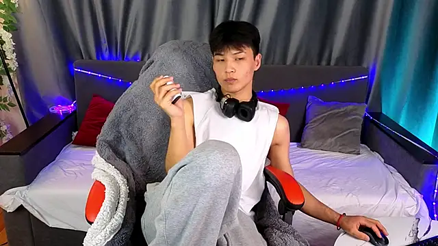 XanneLL online show from February 2026 06:41:01 PM