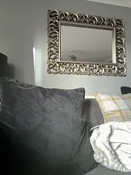 Milssweetx online show from March 2026 07:32:01 AM