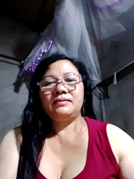 Cold-girlr12 online show from May 2026 03:15:02 PM