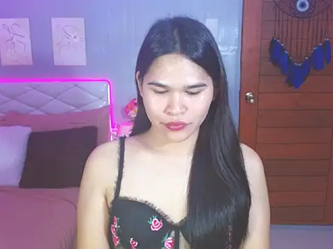 Snapshot of alianabrooks chatting on February 2026 04:05:01 PM alianabrooks online show from February 2026 04:05:01 PM