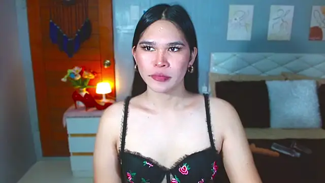 Snapshot of alianabrooks chatting on March 2026 12:17:01 AM alianabrooks online show from March 2026 12:17:01 AM