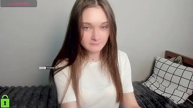 Elina X online show from May 2026 01:37:02 PM