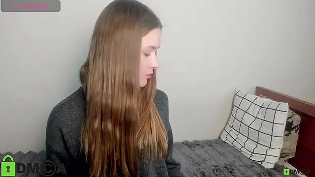 Elina X online show from May 2026 01:36:01 PM