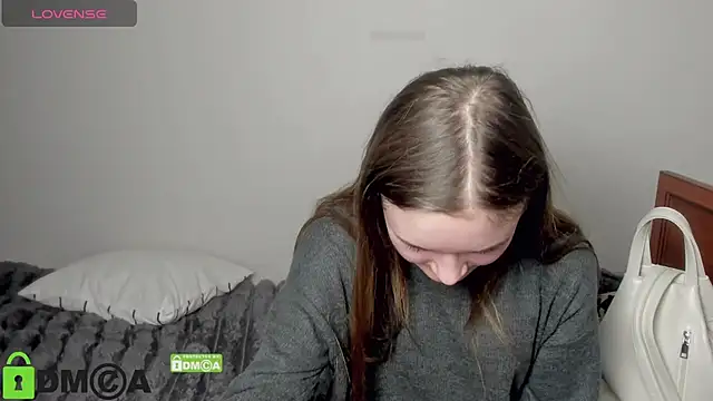 Elina X online show from March 2026 09:30:01 PM