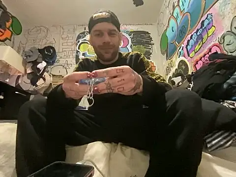 gothboiplzty online show from May 2026 08:08:01 AM