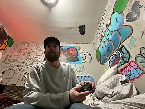 Snapshot of gothboiplzty chatting on February 2026 06:12:01 AM gothboiplzty online show from February 2026 06:12:01 AM