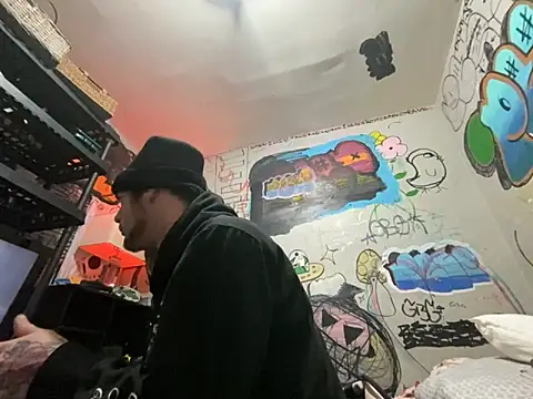 Snapshot of gothboiplzty chatting on February 2026 06:22:01 AM gothboiplzty online show from February 2026 06:22:01 AM