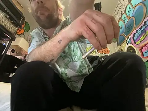 gothboiplzty online show from May 2026 04:59:01 PM