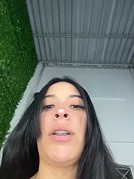 Snapshot of cristal__violetaa chatting on February 2026 01:17:02 AM cristal violetaa online show from February 2026 01:17:02 AM