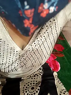 Snapshot of Madhusri_Tamil_Telugu chatting on February 2026 05:35:01 PM Madhusri Tamil Telugu online show from February 2026 05:35:01 PM