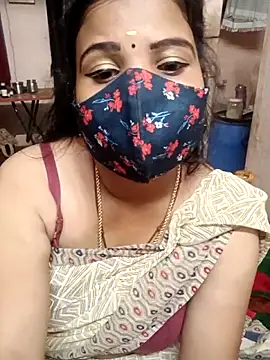 Snapshot of Madhusri_Tamil_Telugu chatting on February 2026 04:19:01 PM Madhusri Tamil Telugu online show from February 2026 04:19:01 PM