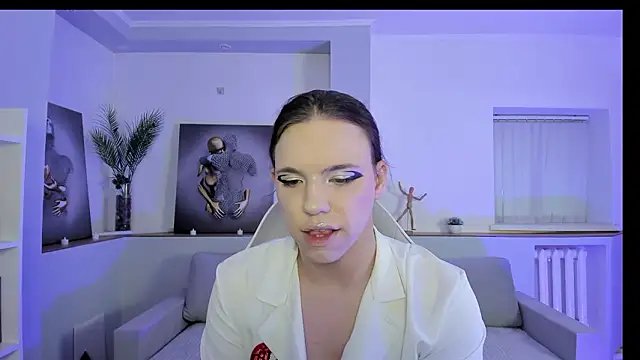 Snapshot of Madison_dolly chatting on February 2026 02:10:02 AM Madison dolly online show from February 2026 02:10:02 AM