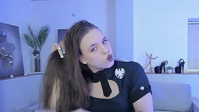 Snapshot of Madison_dolly chatting on February 2026 02:08:02 AM Madison dolly online show from February 2026 02:08:02 AM