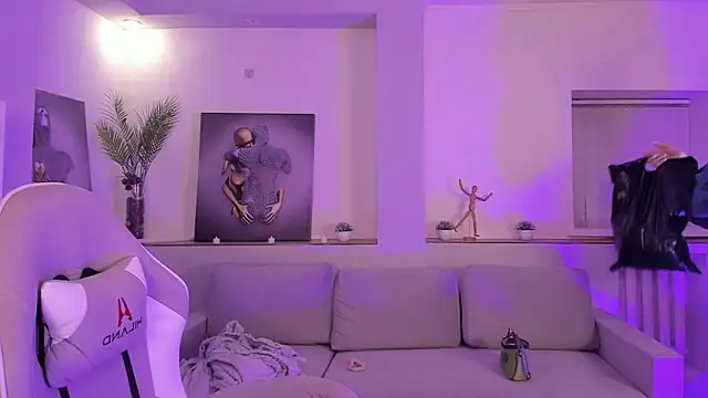 Snapshot of Madison_dolly chatting on February 2026 02:01:01 AM Madison dolly online show from February 2026 02:01:01 AM