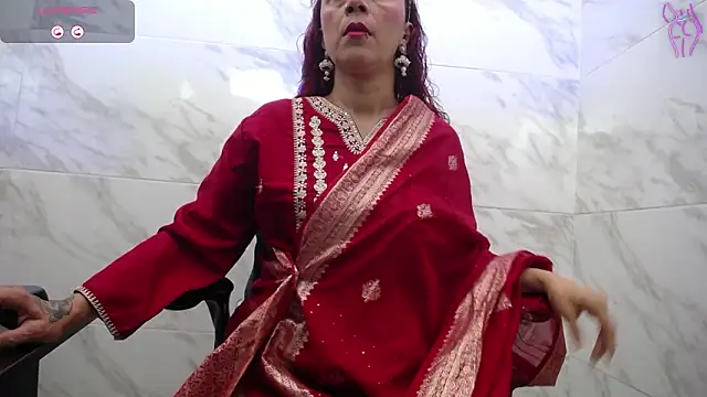 Snapshot of suhana_mature chatting on February 2026 01:22:01 PM suhana mature online show from February 2026 01:22:01 PM