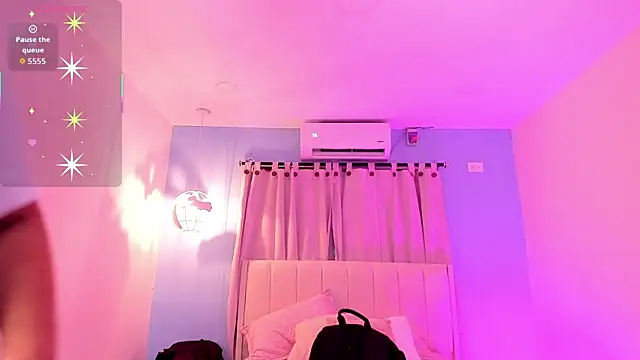 Snapshot of LOU_22_ chatting on April 2026 11:36:01 AM LOU 22 online show from April 2026 11:36:01 AM