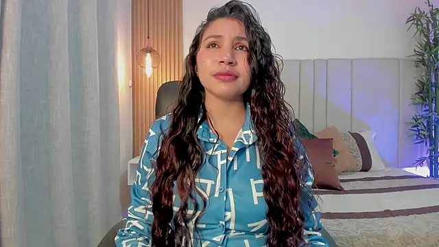 Snapshot of Victoria_Rosee chatting on May 2026 03:15:02 PM Victoria Rosee online show from May 2026 03:15:02 PM