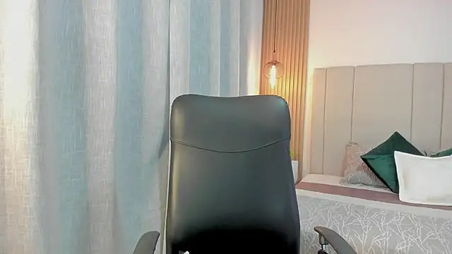 Snapshot of Victoria_Rosee chatting on May 2026 12:22:02 PM Victoria Rosee online show from May 2026 12:22:02 PM