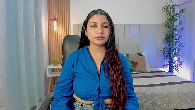 Snapshot of Victoria_Rosee chatting on May 2026 12:52:01 PM Victoria Rosee online show from May 2026 12:52:01 PM