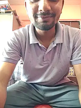 Darkintrovert online show from April 2026 07:26:02 AM