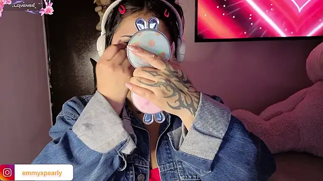 emyxpearly online show from March 2026 05:13:02 AM