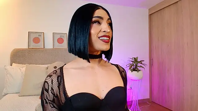 Snapshot of KarolPortellaa chatting on June 2026 12:12:01 AM KarolPortellaa online show from June 2026 12:12:01 AM