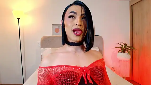 KarolPortellaa online show from May 2026 09:44:02 PM
