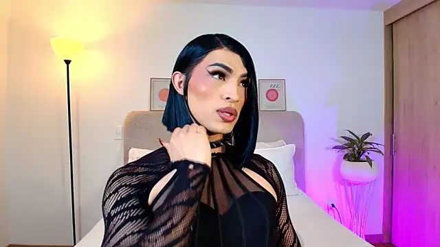 KarolPortellaa online show from April 2026 12:46:02 PM