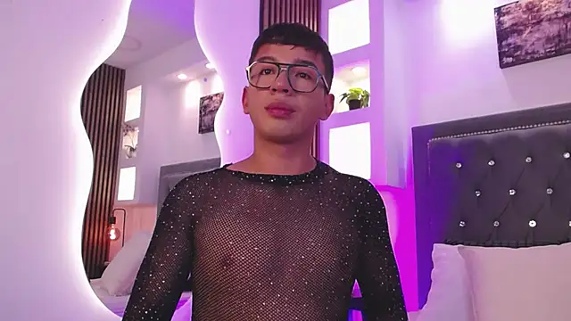 Snapshot of Fancy_Vixen chatting on February 2026 03:36:02 AM Fancy Vixen online show from February 2026 03:36:02 AM