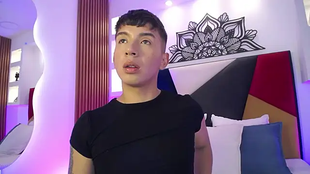 Snapshot of Fancy_Vixen chatting on February 2026 03:30:01 AM Fancy Vixen online show from February 2026 03:30:01 AM