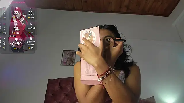 luna velveth online show from April 2026 10:27:01 AM