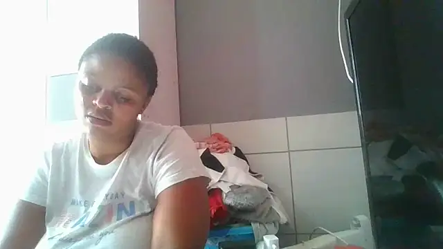 PrettyLisa26 online show from May 2026 01:01:01 PM