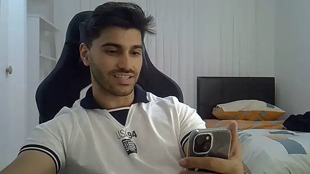 Snapshot of ciceroable chatting on June 2026 08:03:01 PM ciceroable online show from June 2026 08:03:01 PM