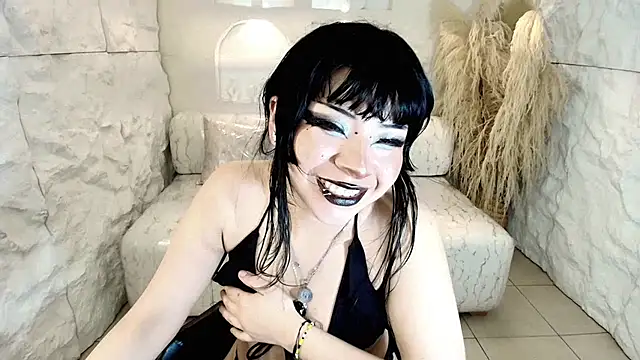 vampkitty r online show from February 2026 01:27:01 AM