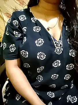 PARI51 online show from July 2026 07:15:01 PM