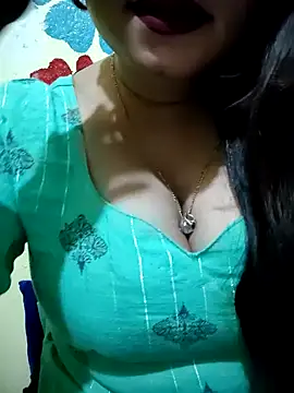 PARI51 online show from February 2026 07:02:01 PM