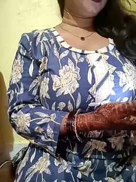 PARI51 online show from February 2026 08:44:01 PM