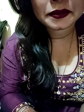 PARI51 online show from February 2026 09:00:02 PM