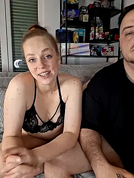 Larifari0406 online show from April 2026 09:39:33 PM