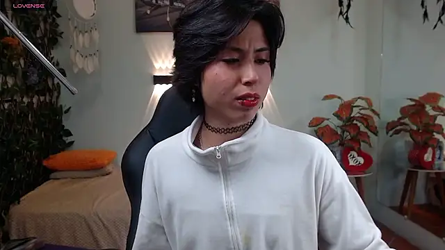 annie sleeper online show from February 2026 02:52:01 AM