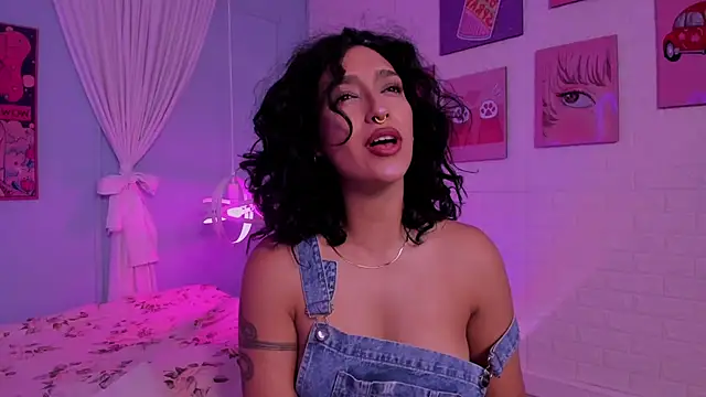 Cleo Foxx online show from May 2026 11:52:01 AM