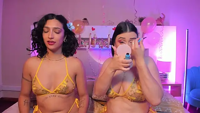 Cleo Foxx online show from April 2026 12:07:02 PM