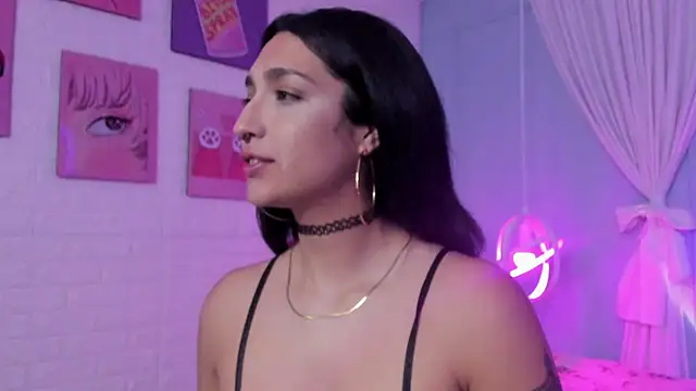 Cleo Foxx online show from April 2026 11:39:01 AM