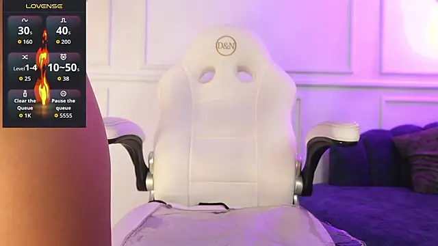 Lia Velez  online show from March 2026 03:56:01 AM