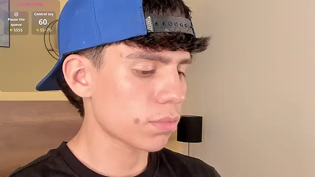 Snapshot of Angel_eros_ chatting on February 2026 04:45:02 AM Angel eros online show from February 2026 04:45:02 AM